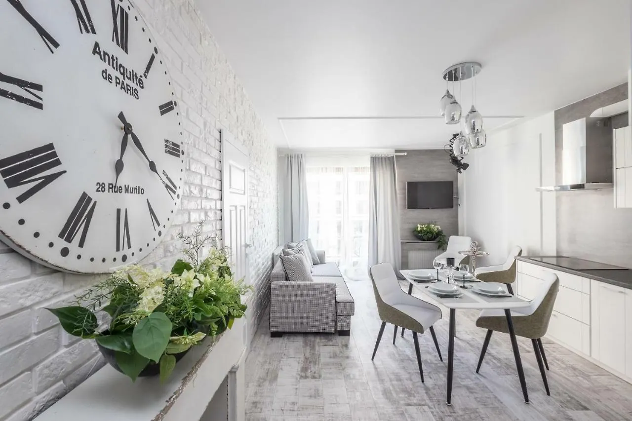 Good Time Apartment Business Center Varsovie